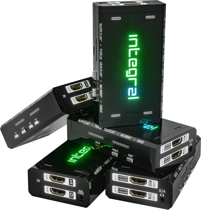 عدة وحدات من HDfury Integral 2 مجتمعة